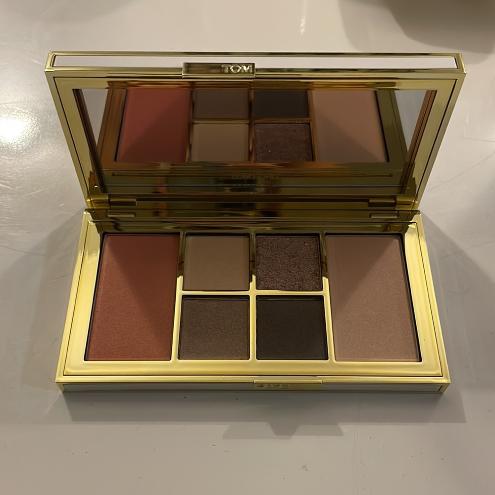 Tom Ford all in one makeup palette
